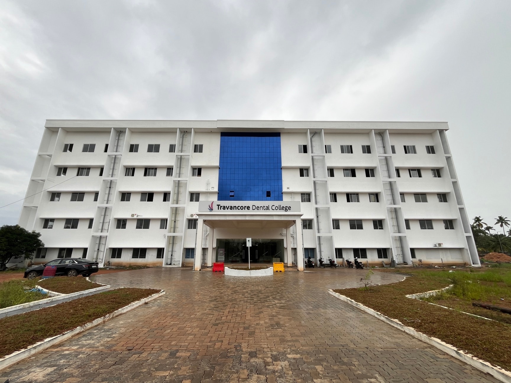 Travancore Dentalcollege, Kollam