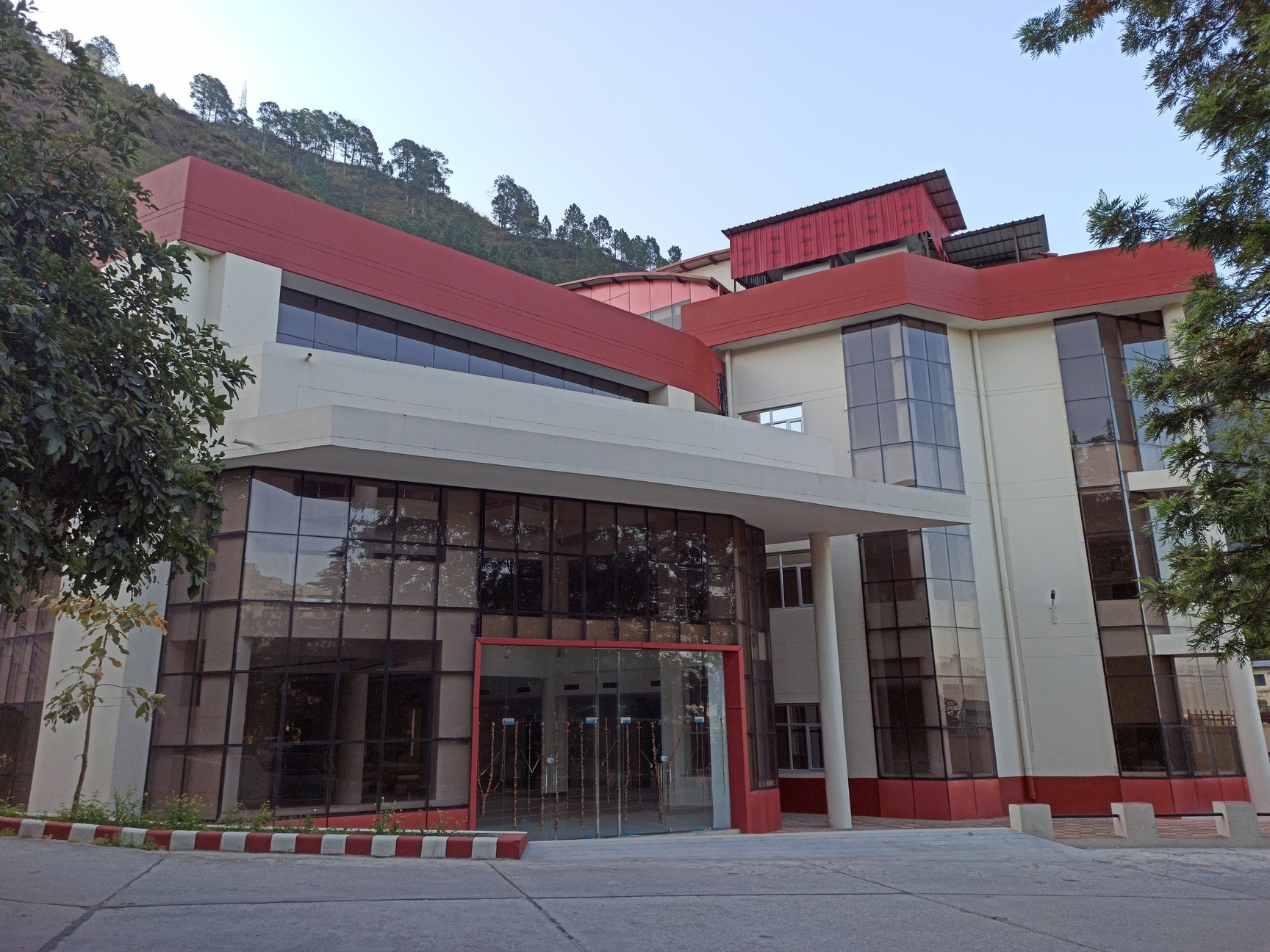 Veer Chandra Singh Garhwali Government. Medical Sc. & Research Instt, Srinagar, Pauri Garhwal